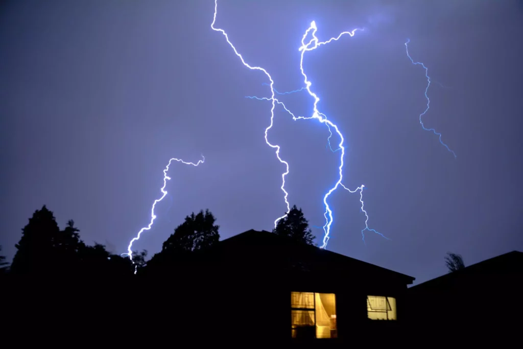 house and lightning 2