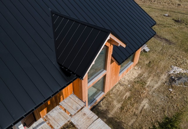 Benefits of Installing a Premium Metal Roof