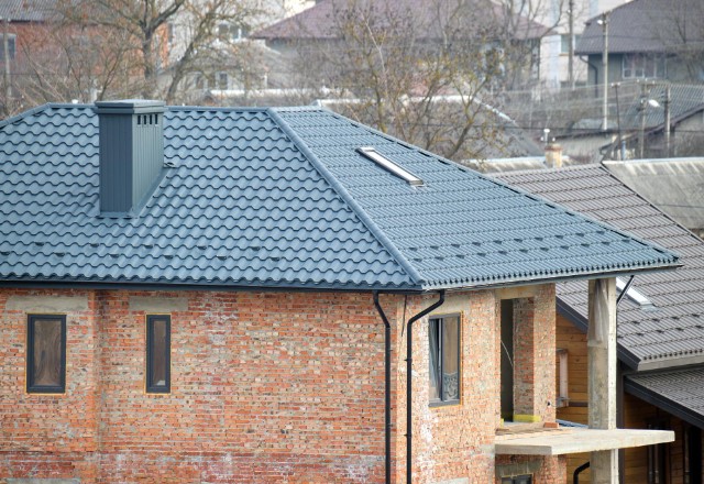 What to Look For When Choosing a Quality Metal Roofer (1)