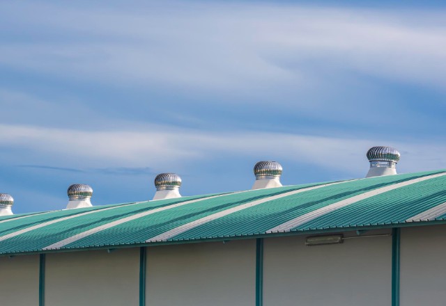 Cost of Roofing Services for Commercial Objects