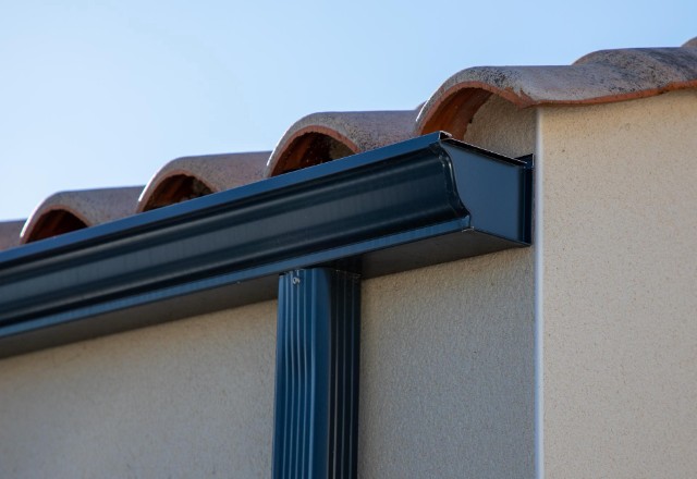 Cost of Professional Installation of Seamless Gutters in Clayton, WA