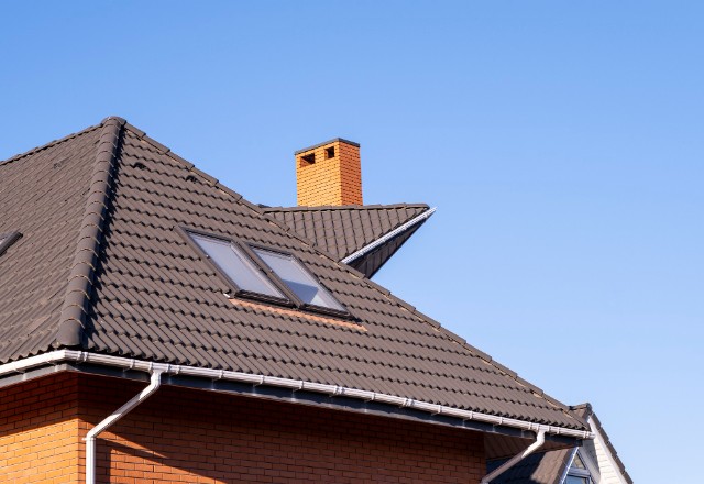 When to call professional roofers for a consultation?