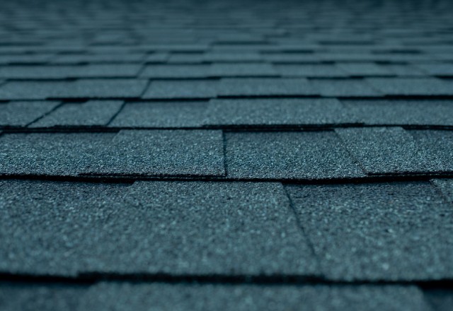  Wind resistance tests showing thicker shingles performing better than thinner ones.