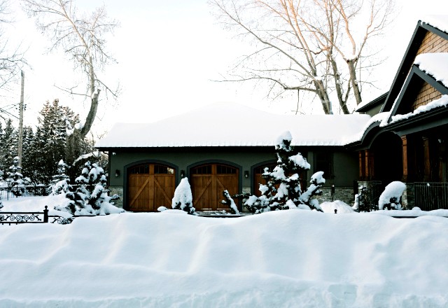 How to prepare your roof for winder snowstorms