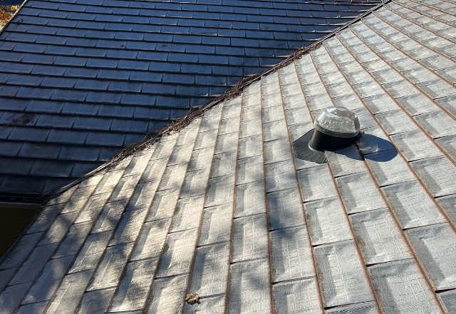 Portfolio of Advance Roofing LLC: an aged roof before full replacement